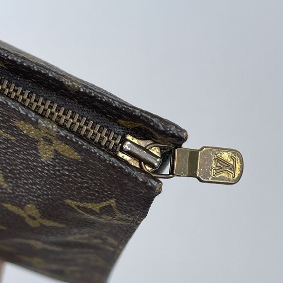 Louis Vuitton Toiletry Monogram Pouch 26 Brown Canvas - Picture 7 of 13